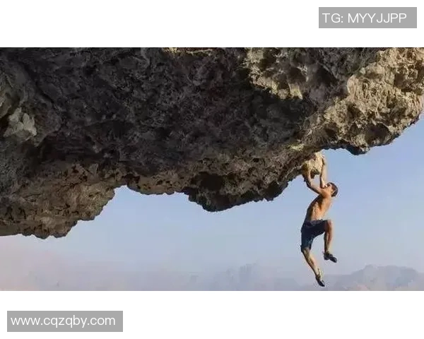 李秀英的攀岩人生：从初学者到顶尖选手的心路历程与挑战