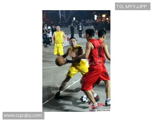 西安篮球队的灵活性揭秘：如何在赛场上展现出色的团队协作与战术应变能力