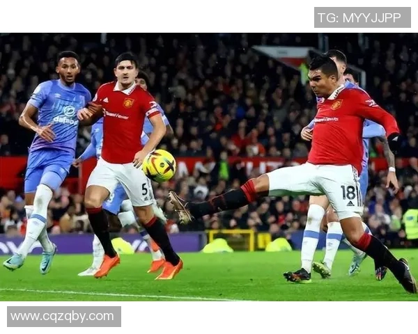 曼联迎战埃弗顿联赛杯激战在即球迷期待精彩对决