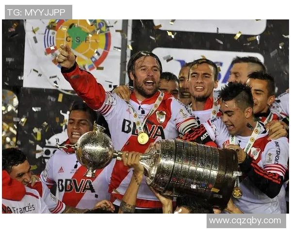 竞技俱乐部与河床在最新排名中的对比分析与前景展望