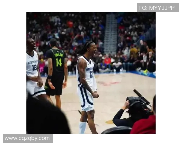 莫兰特复出首战狂砍38分引发灰熊球迷热烈欢呼MVP称号