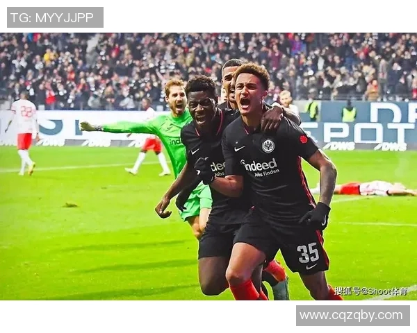 格勒诺布尔与奥兰斯的激烈对决揭示法甲新赛季的竞争态势与球队实力分析