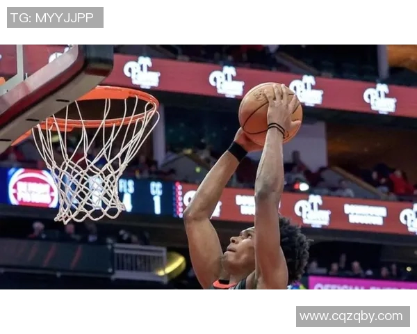 火箭与雷霆精彩对决正在直播球迷们不容错过的激烈赛事盛宴